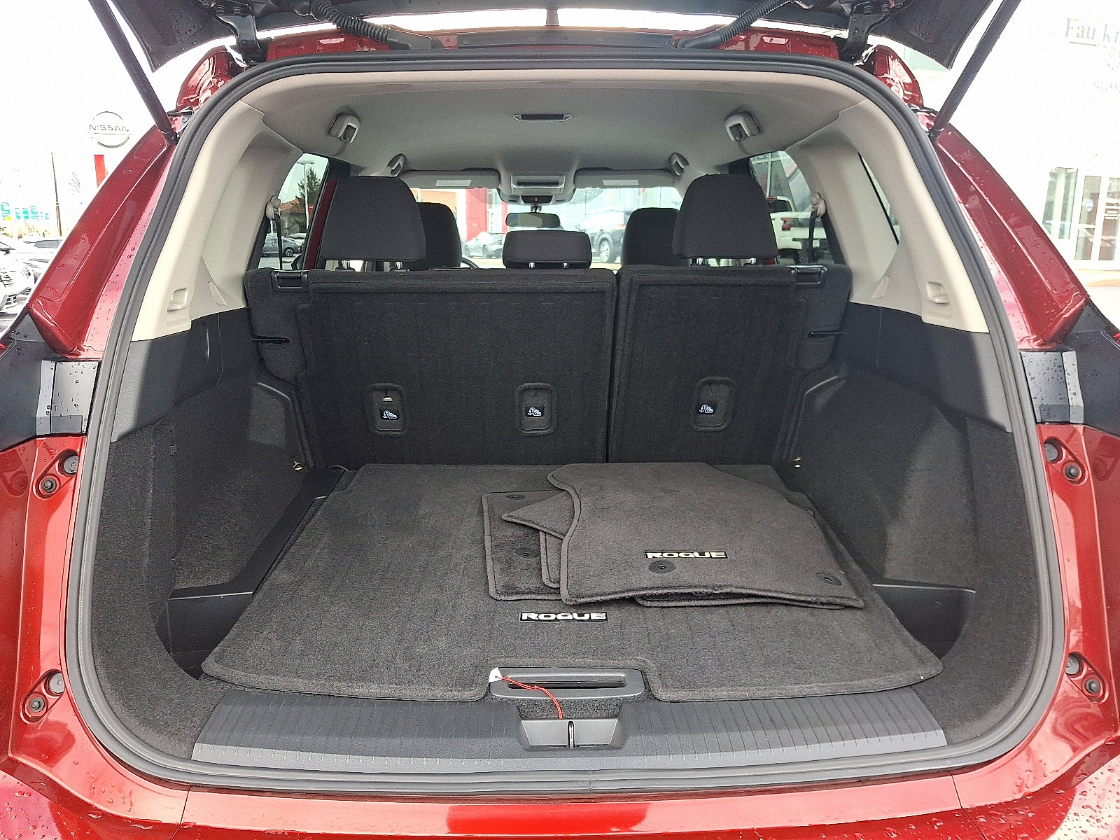 Certified 2025 Nissan Rogue S image 28