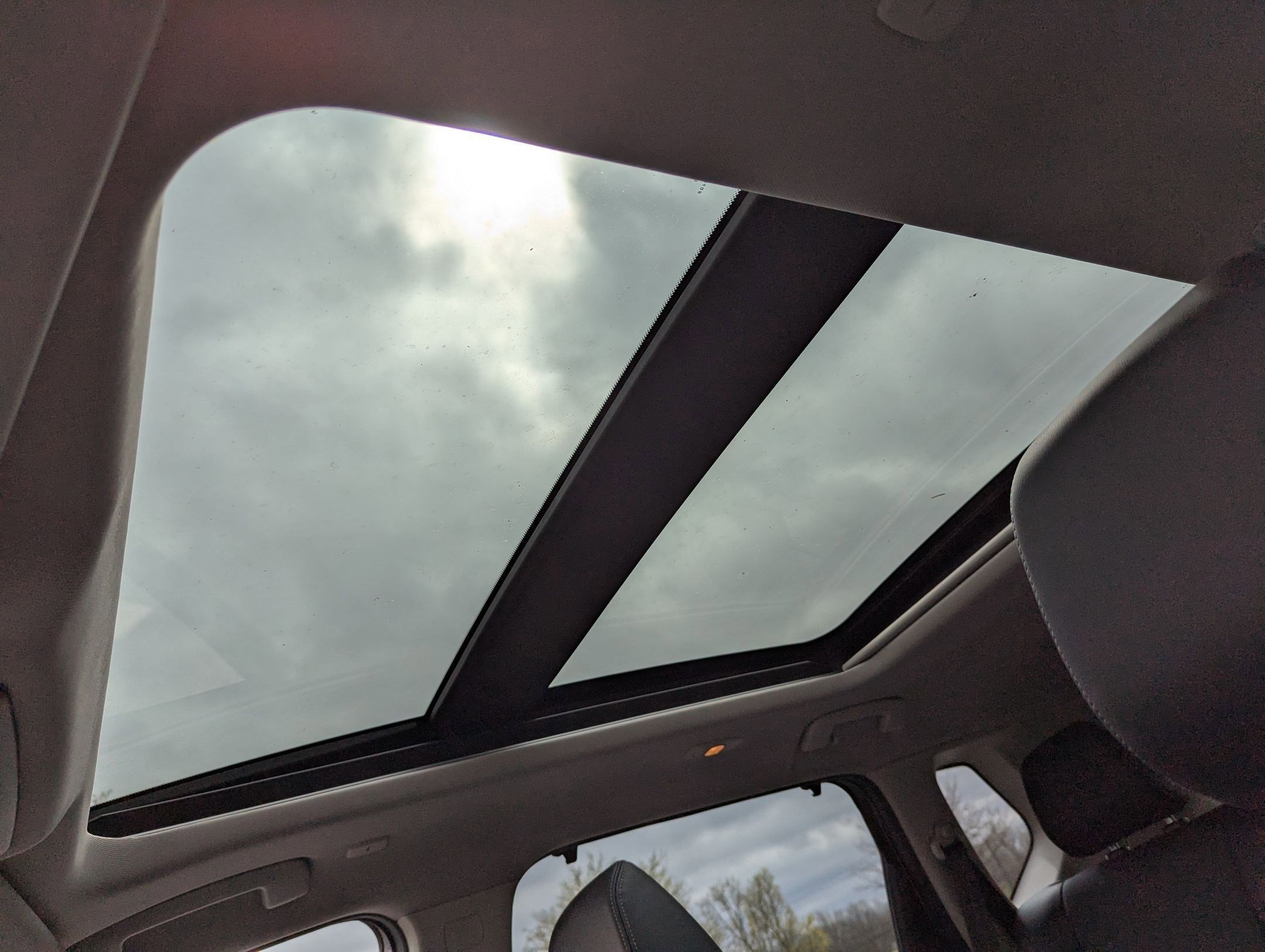 Certified 2022 Nissan Rogue Platinum w/ Head-Up Display Package image 16