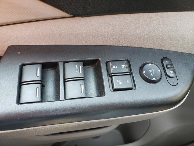 Used 2013 Honda CR-V LX image 23