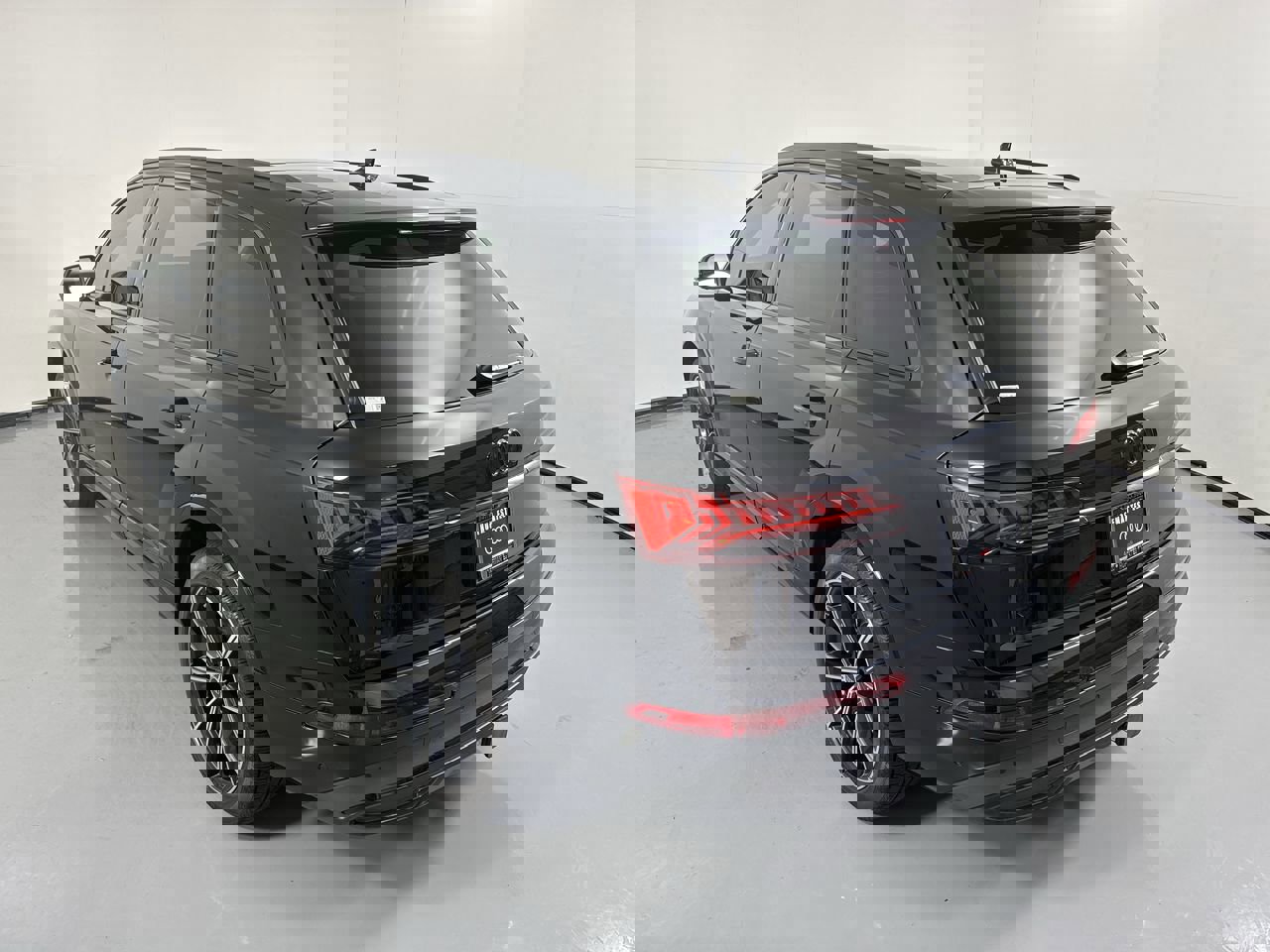 Used 2023 Audi Q7 3.0T Premium Plus w/ Premium Plus Package image 32