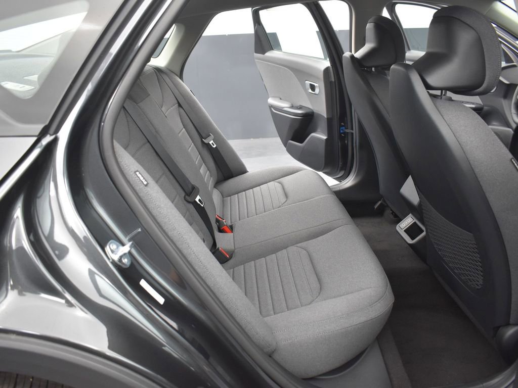 Certified 2025 Kia K4 GT-Line Turbo FWD image 18