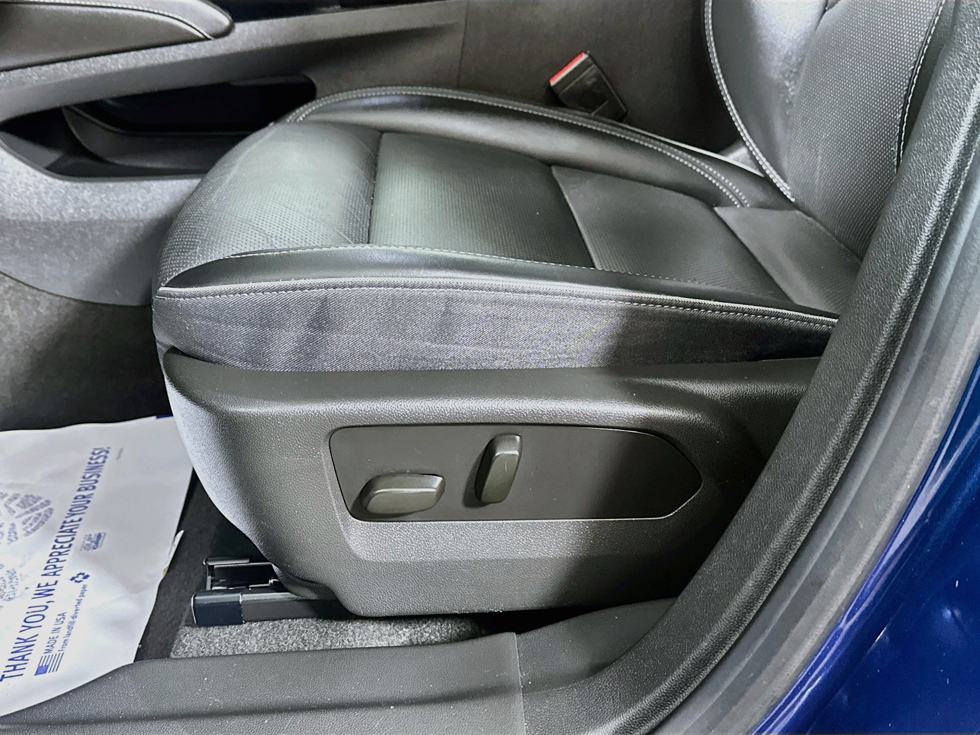 Used 2023 Buick Envision Essence AWD/4WD image 18