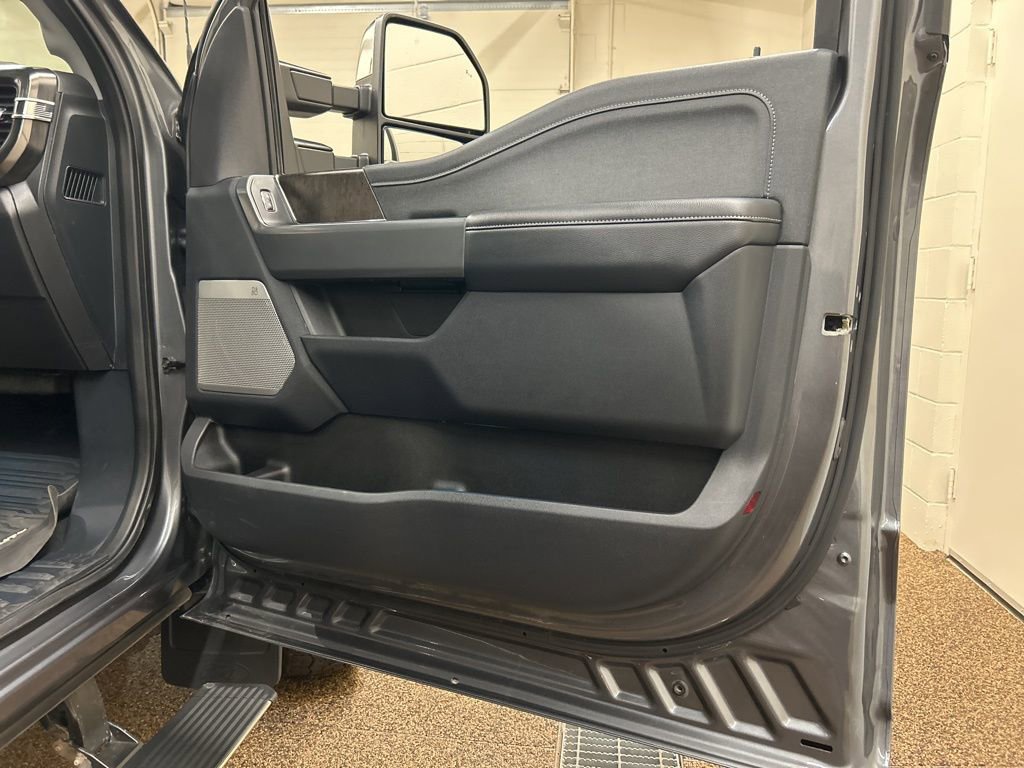 Used 2024 Ford F350 Lariat w/ Lariat Ultimate Package image 16