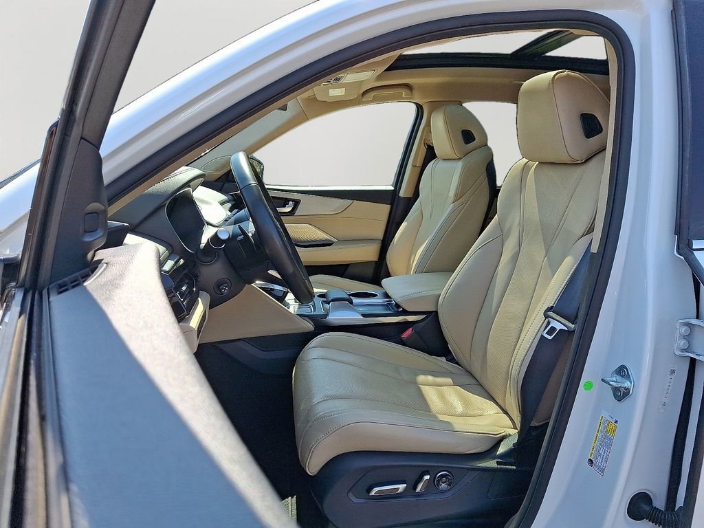 Used 2023 Acura MDX SH-AWD w/ Technology Package image 14