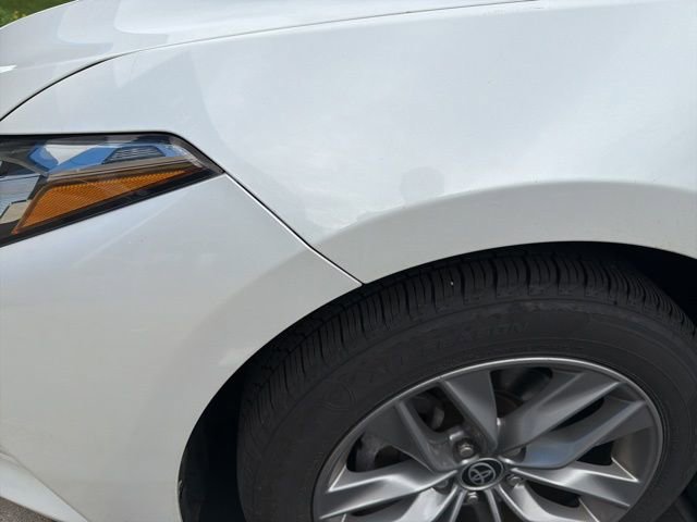 Used 2022 Toyota Avalon XLE FWD image 2