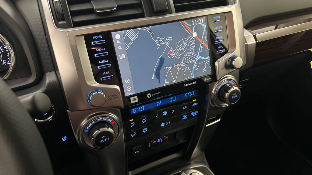 Used 2024 Toyota 4Runner Limited AWD/4WD image 25