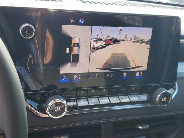 Used 2024 Chevrolet Colorado LT w/ LT Convenience Package II image 25