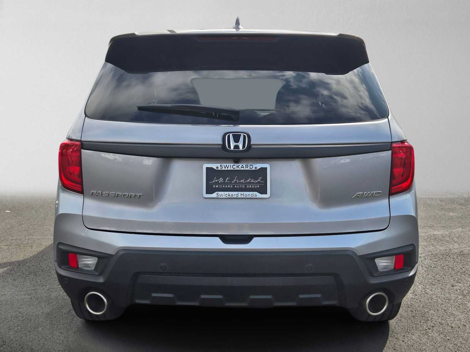 Used 2023 Honda Passport EX-L image 4