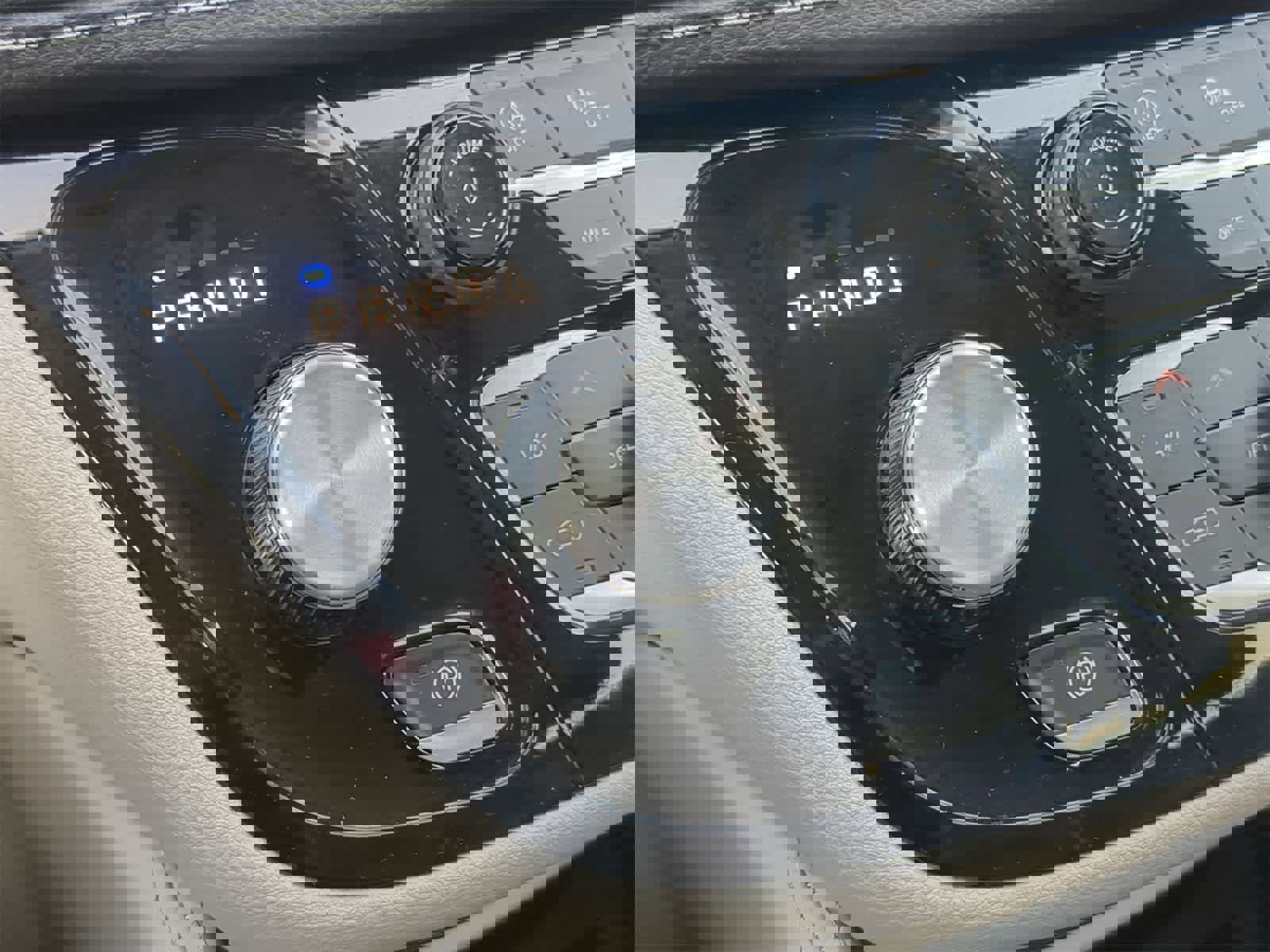 Used 2023 Chrysler Pacifica Limited image 39