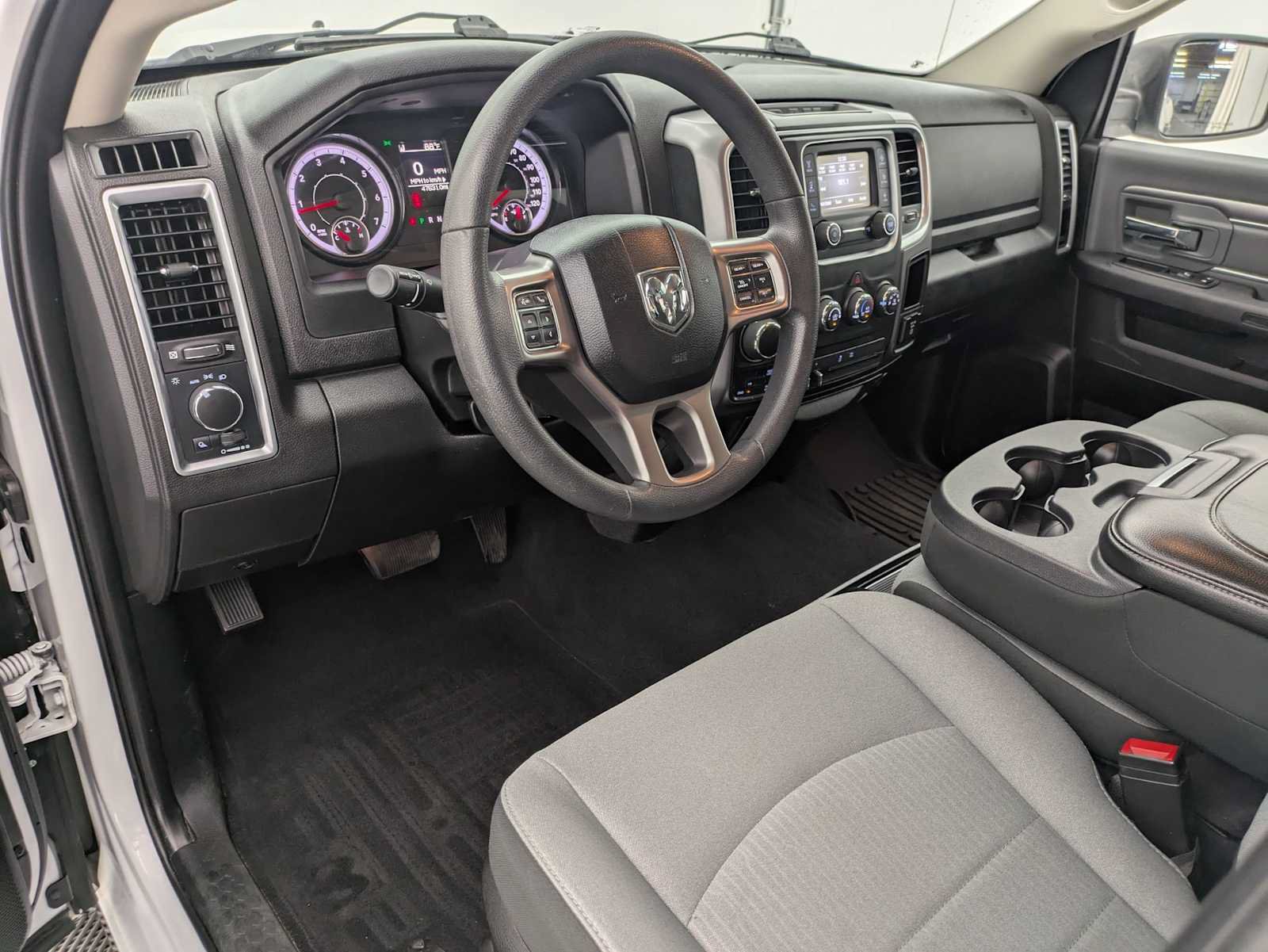 Used 2022 RAM 1500 Classic SLT w/ Protection Group AWD/4WD image 2