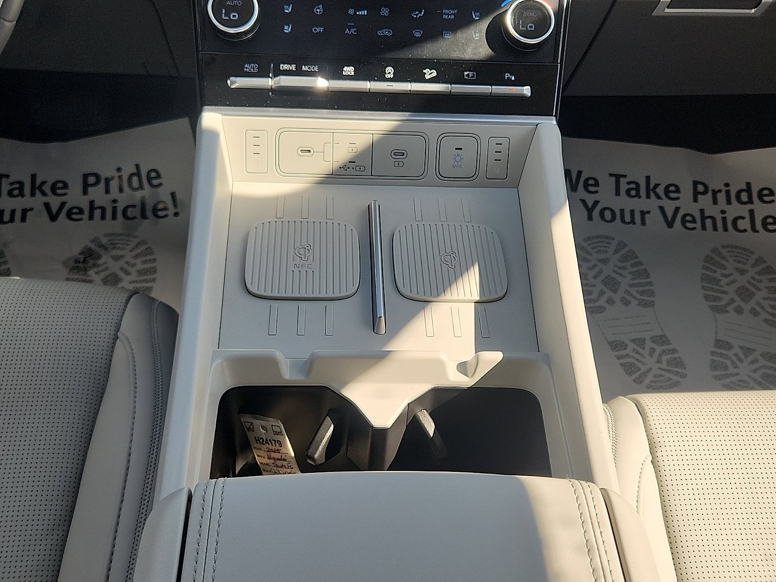 New 2025 Hyundai Santa Fe Calligraphy AWD/4WD image 19