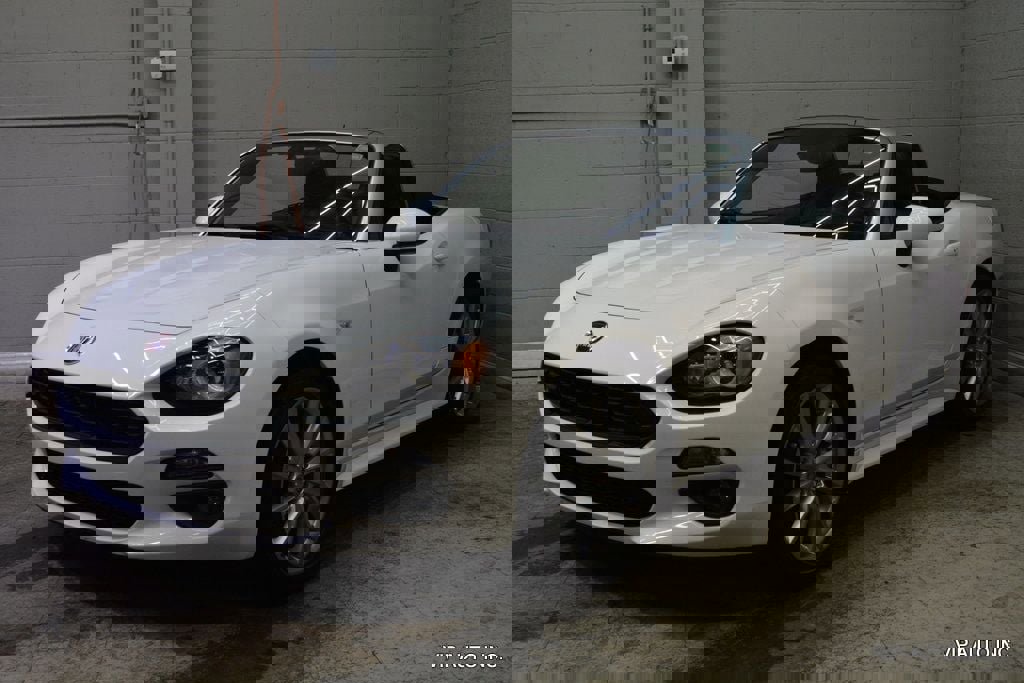 Used 2017 FIAT 124 Spider Lusso image 4