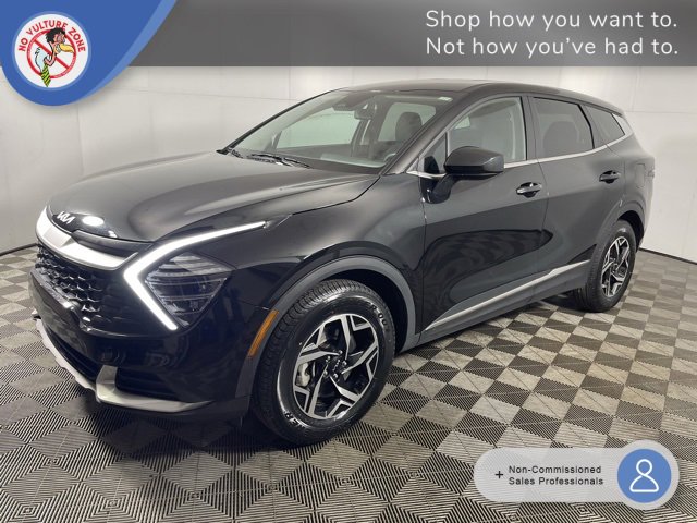 Used 2024 Kia Sportage LX image 1