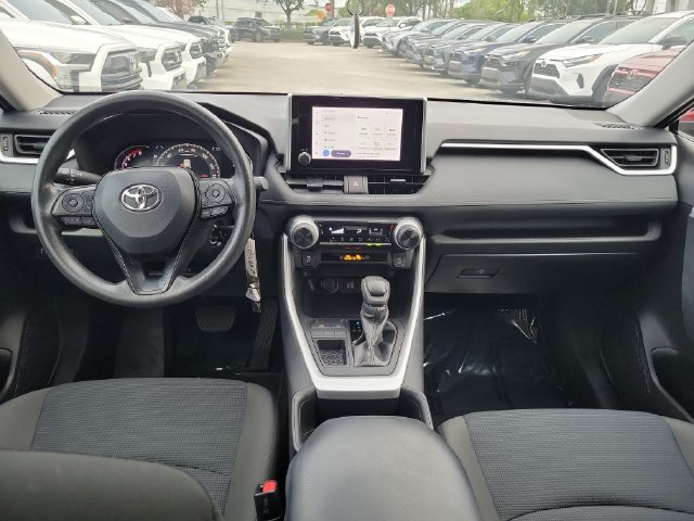 Used 2024 Toyota RAV4 LE FWD image 9