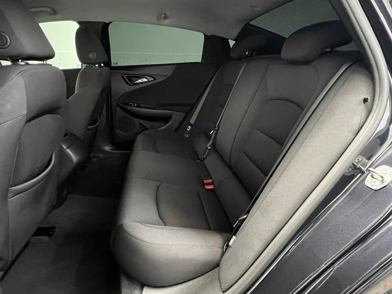Used 2022 Chevrolet Malibu LS FWD image 10