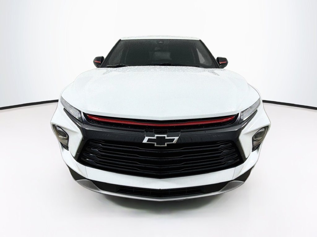 Used 2023 Chevrolet Blazer LT AWD/4WD image 2