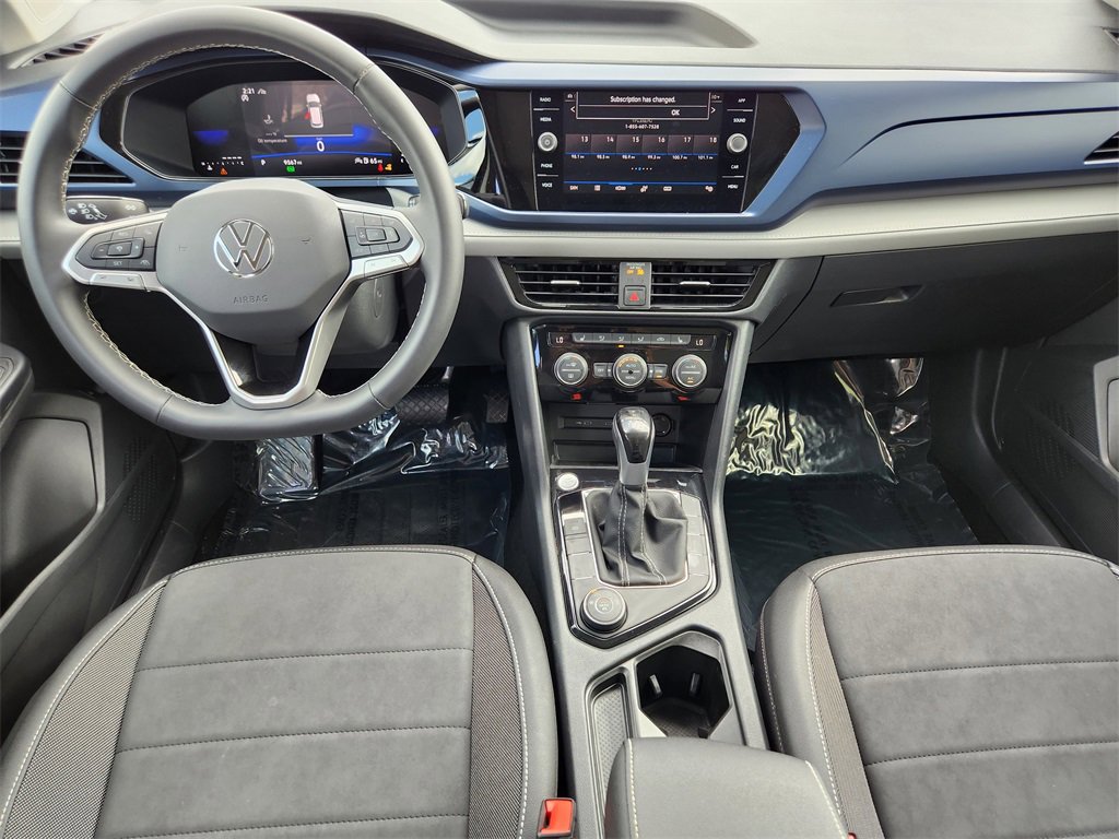 New 2024 Volkswagen Taos SE image 15