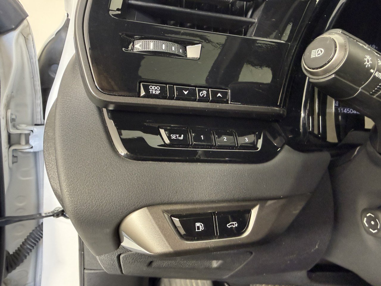 Used 2023 Lexus RX 350h AWD/4WD image 24