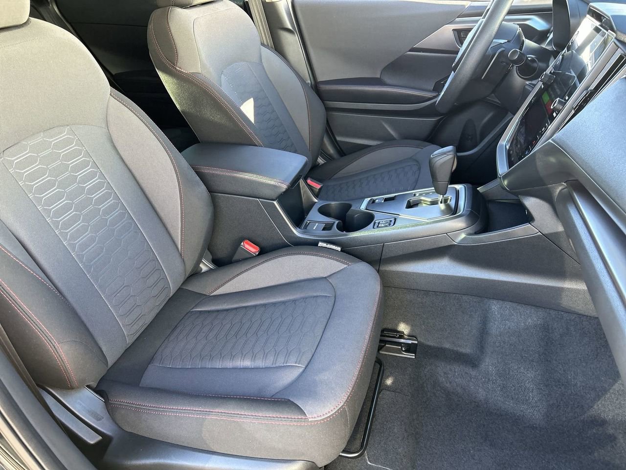 Used 2025 Subaru Impreza 2.0i Sport image 8