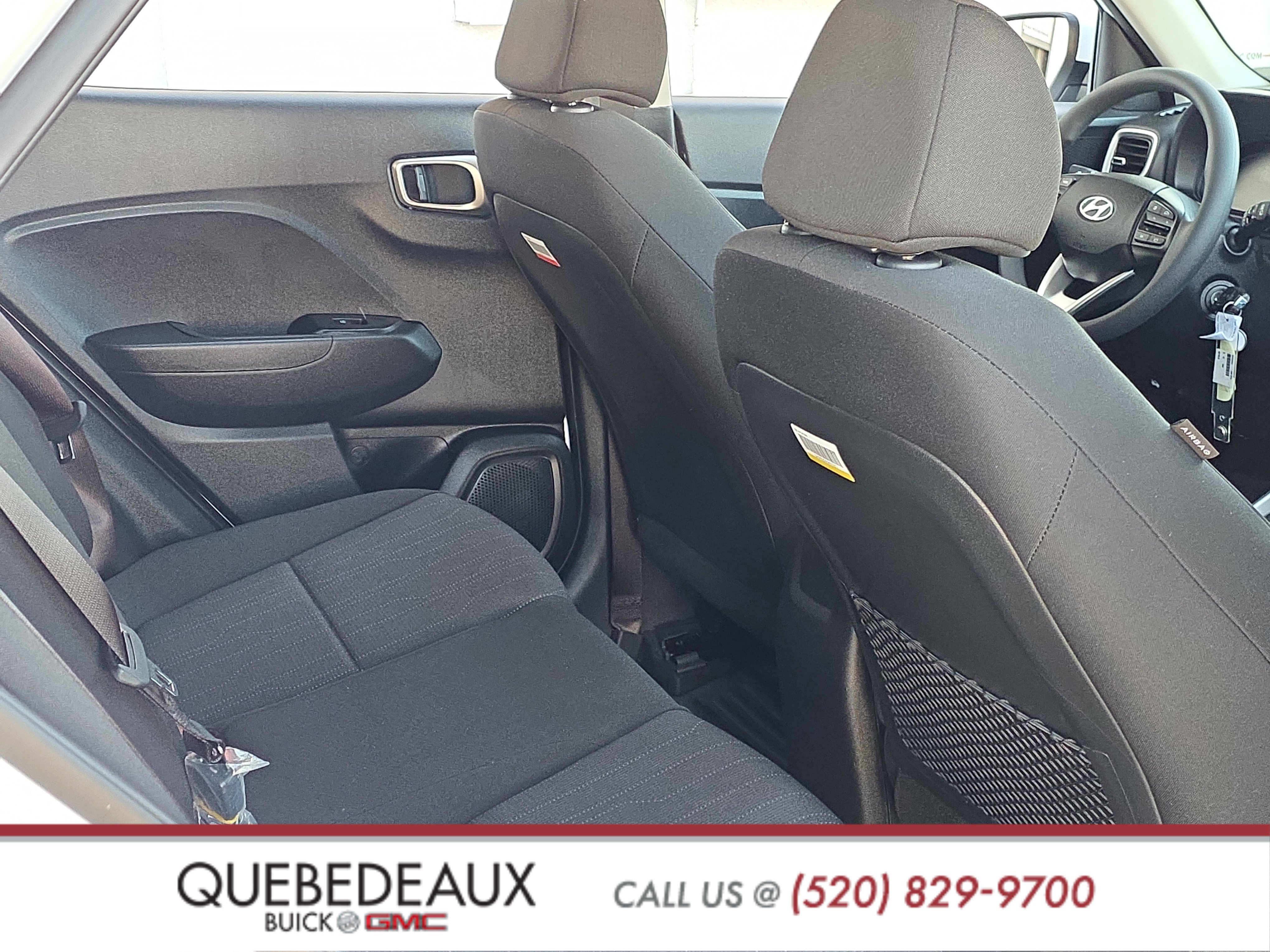 Used 2026 Hyundai Venue SE FWD image 26
