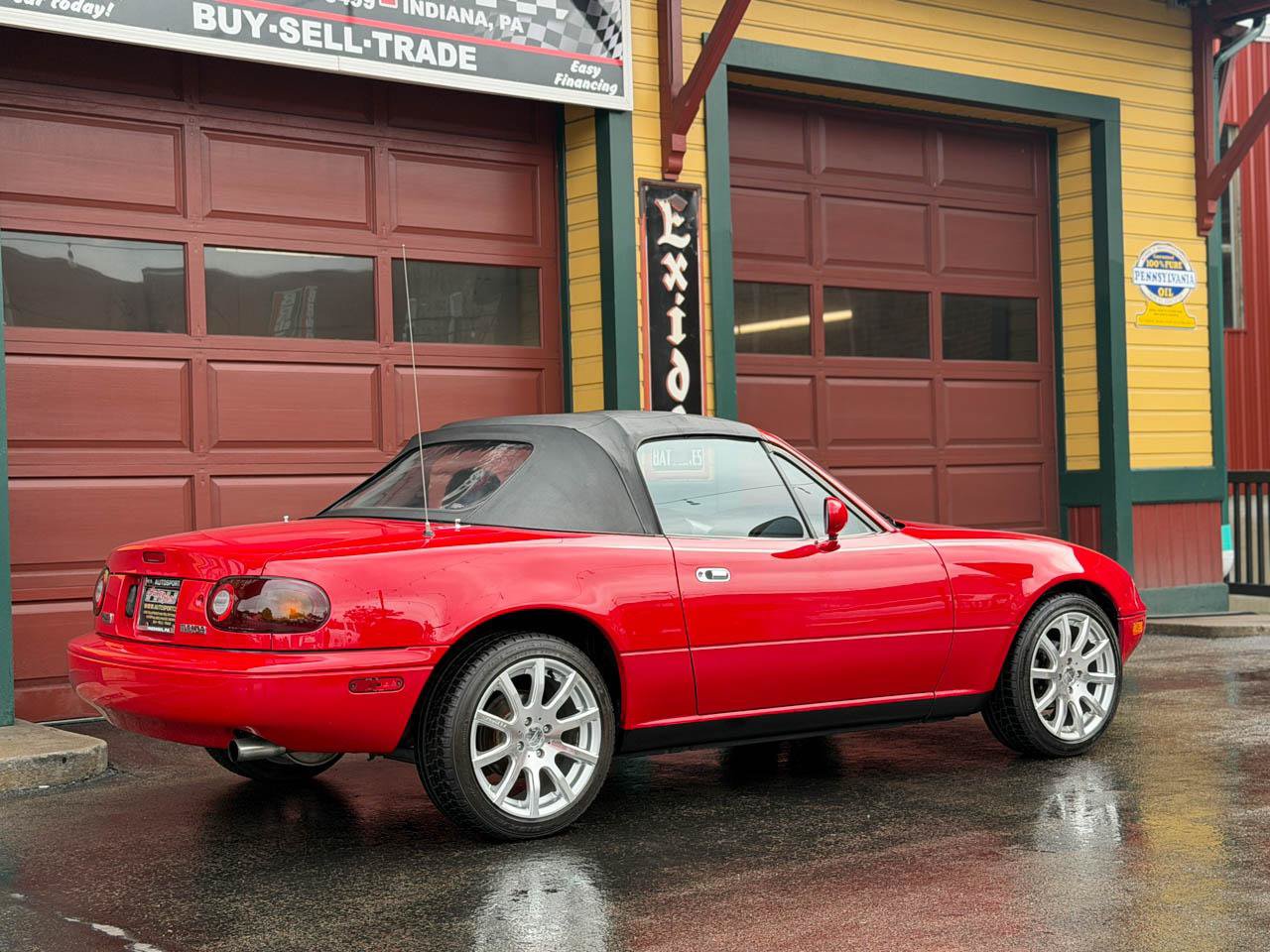 Used 1990 MAZDA MX-5 Miata RWD image 6