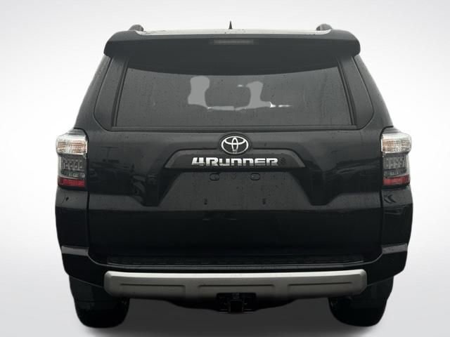 Used 2024 Toyota 4Runner TRD Off-Road Premium image 8