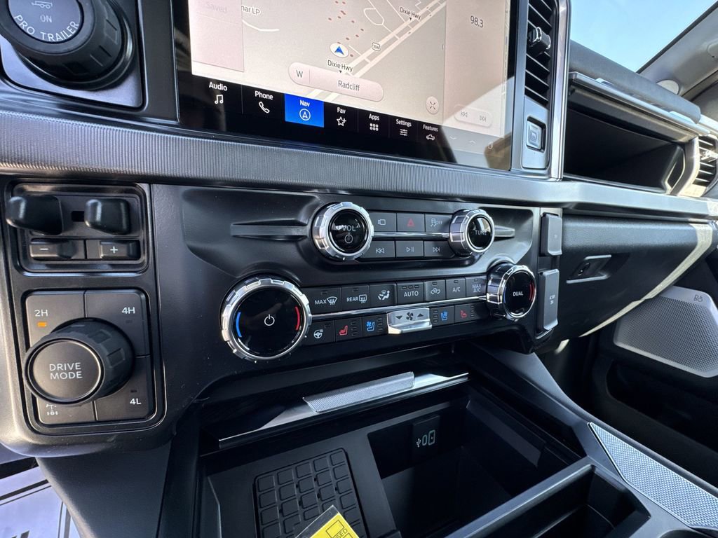 New 2025 Ford F250 Platinum image 19