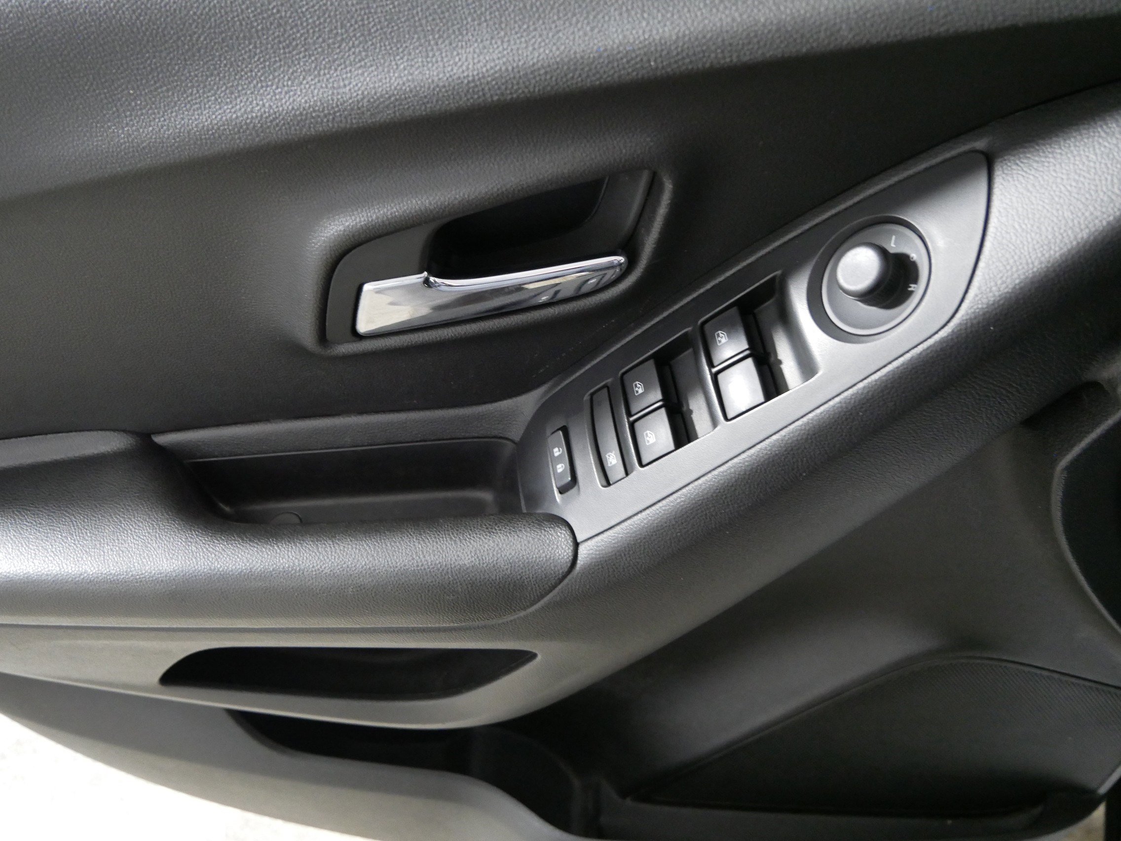 Used 2022 Chevrolet Trax LT w/ Sport Edition image 19