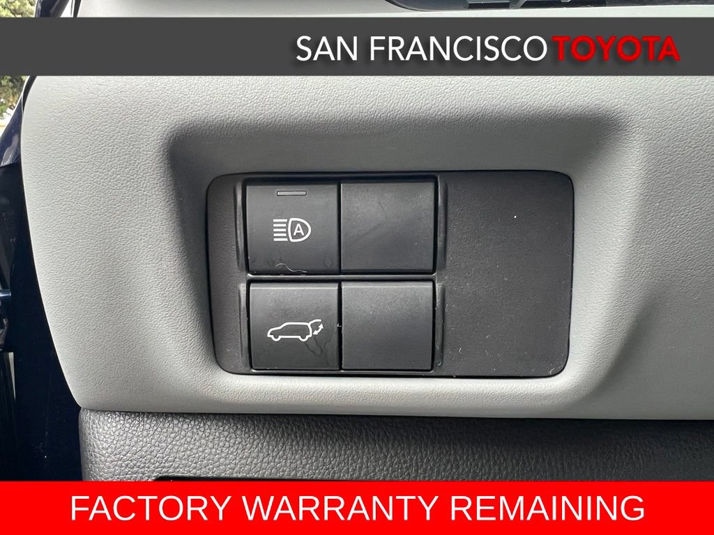 Used 2022 Toyota Highlander XLE AWD/4WD image 36