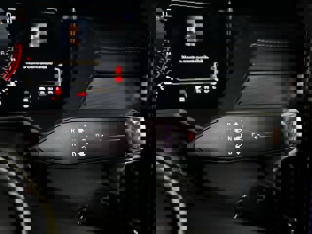 Certified 2025 GMC Acadia Elevation image 15