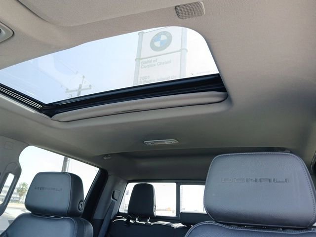 Used 2020 GMC Sierra 2500 Denali w/ Denali Ultimate Package image 27