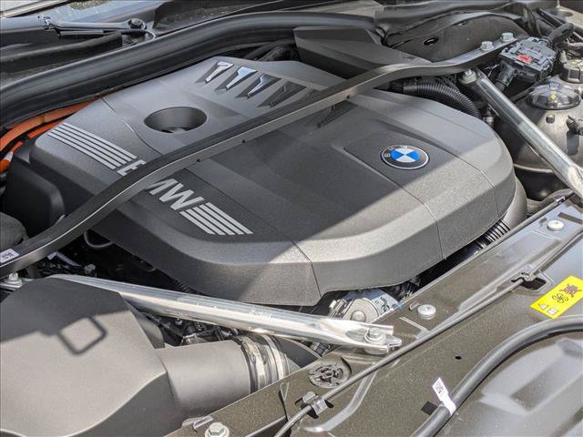 New 2026 BMW 750e xDrive w/ Executive Package AWD/4WD image 18