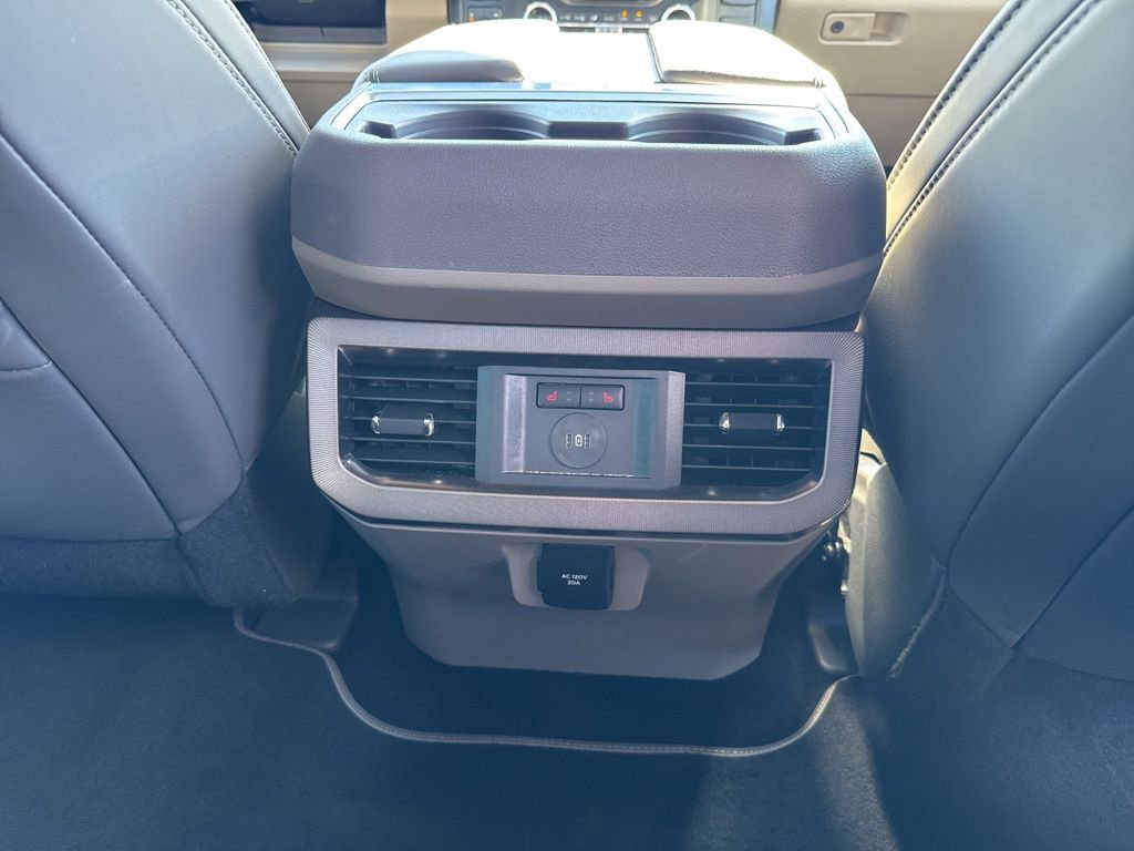Used 2025 Ford F350 Platinum w/ Platinum Plus Package image 22