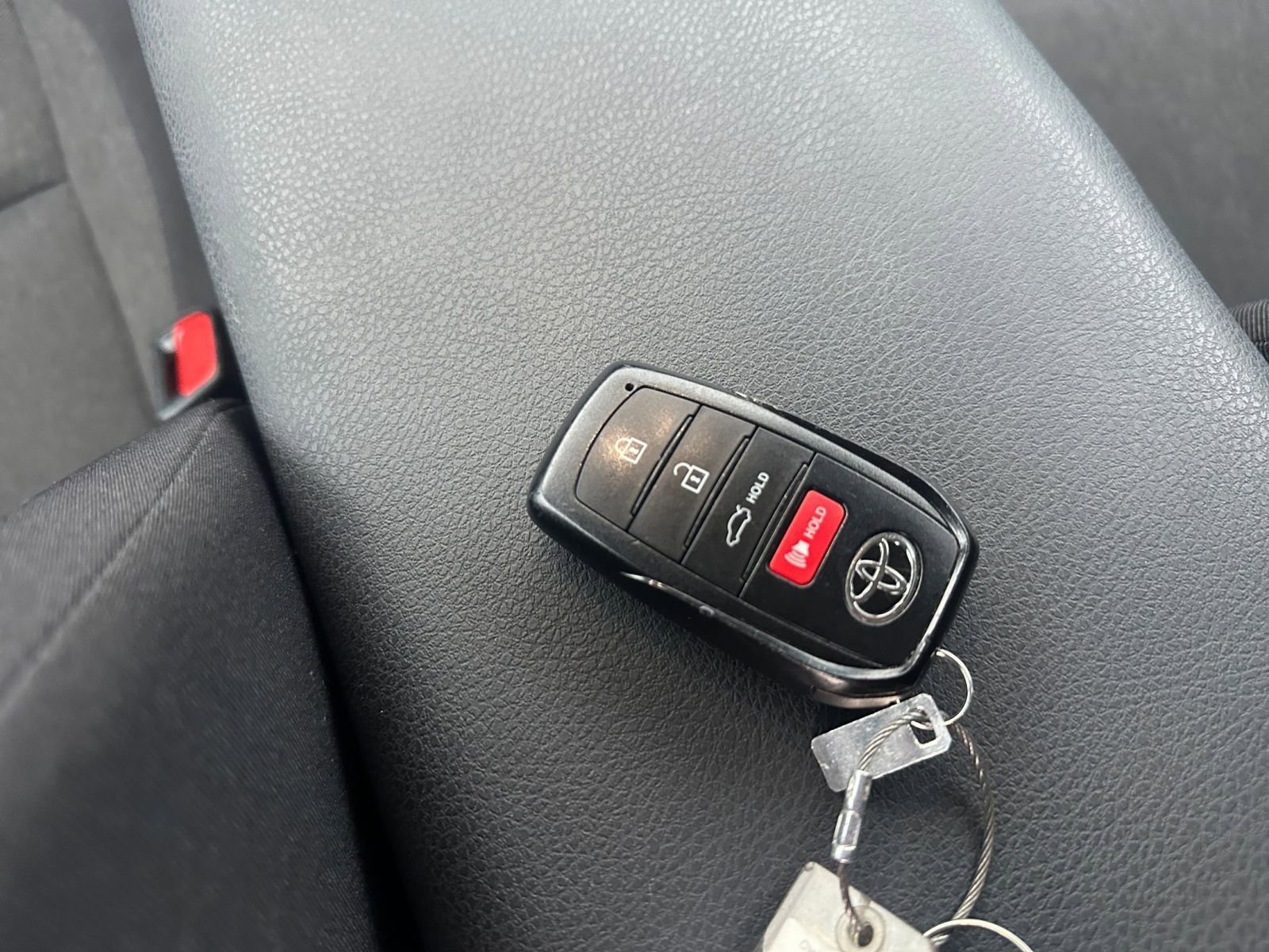 Used 2025 Toyota Camry LE image 22