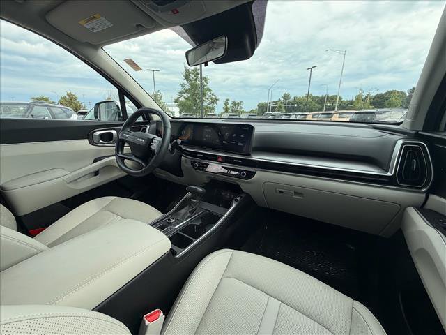 Used 2026 Kia Sorento S AWD/4WD image 11