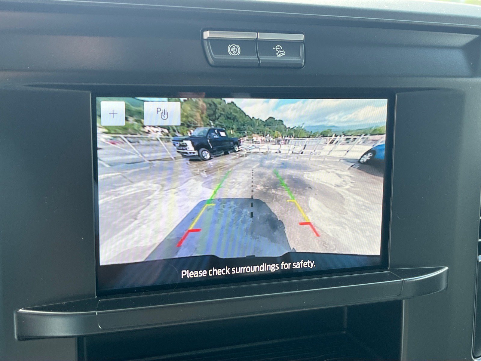 New 2026 Ford F250 XLT w/ FX4 Off-Road Package AWD/4WD image 9