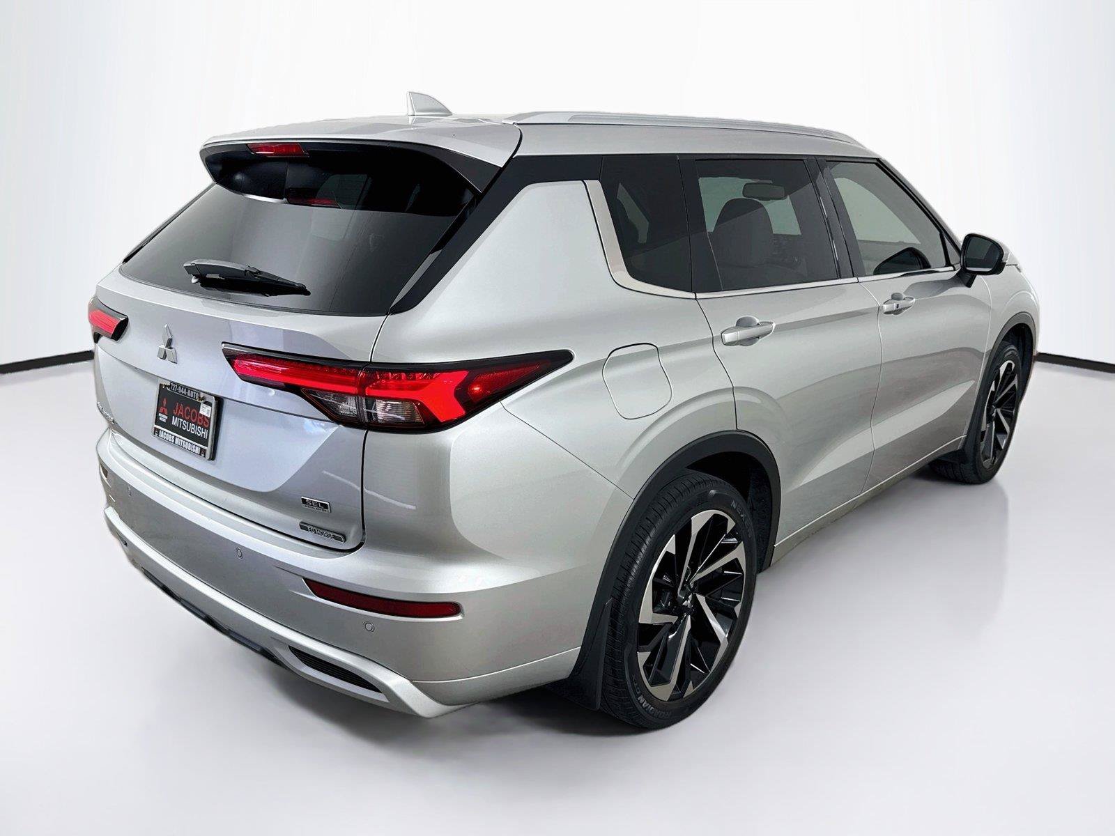 Used 2022 Mitsubishi Outlander SEL FWD image 5