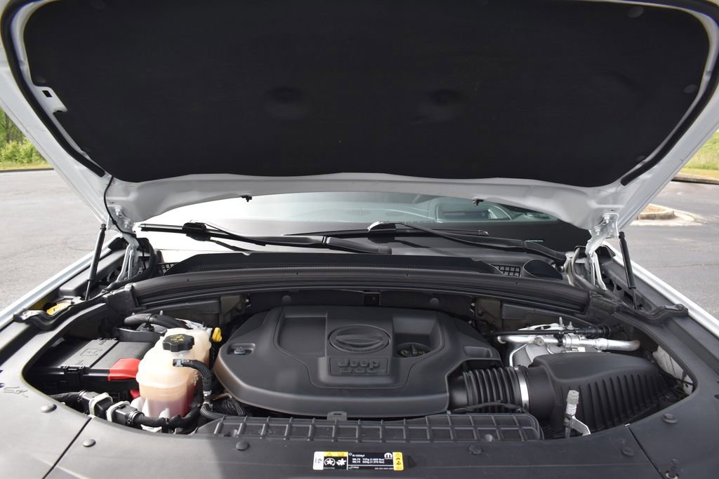 Used 2021 Jeep Grand Cherokee L Overland w/ Advanced Protech Group III image 17