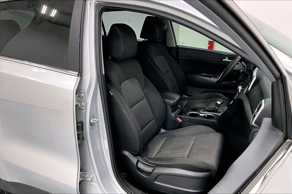 Used 2021 Kia Sportage LX image 10