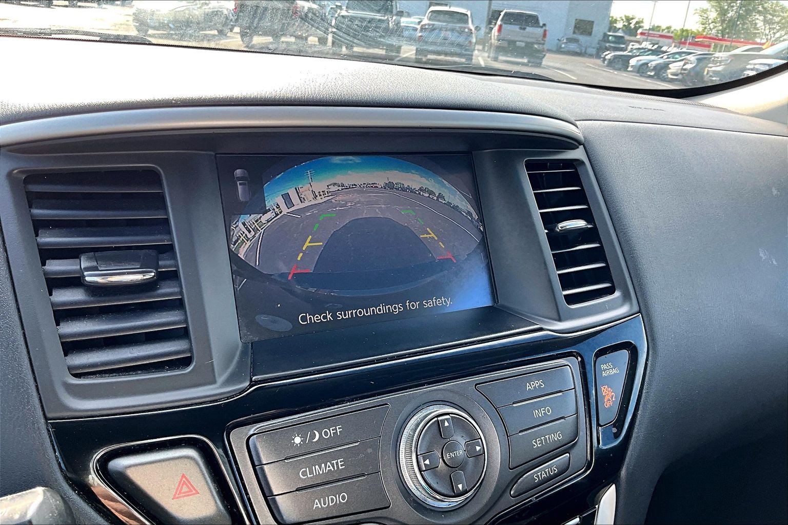 Used 2020 Nissan Pathfinder SV FWD image 29