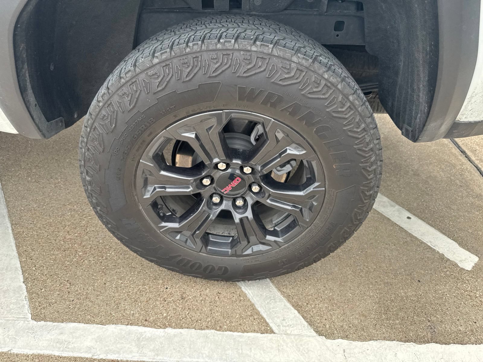 Used 2024 GMC Canyon Elevation w/ Convenience Package RWD image 4