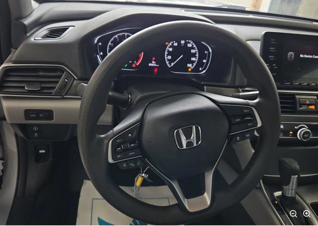 Used 2019 Honda Accord LX image 10