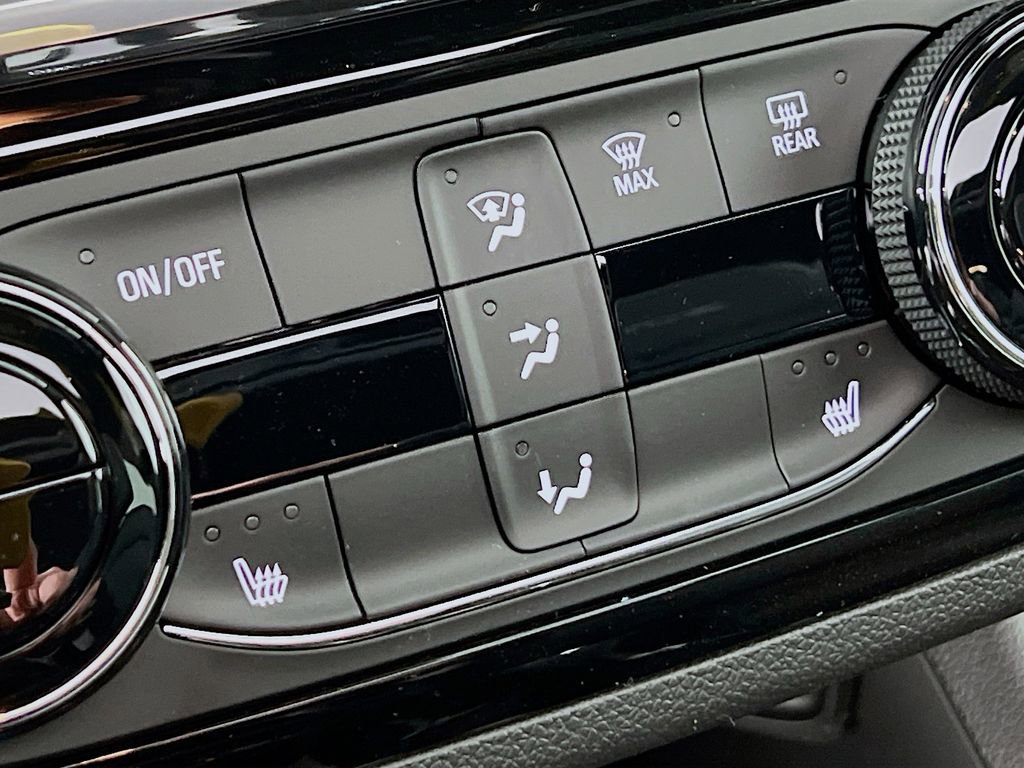New 2026 Buick Envista Sport Touring w/ Convenience I Package FWD image 17