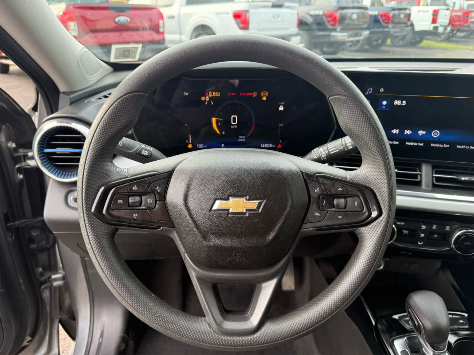 Used 2025 Chevrolet Trax LT image 8
