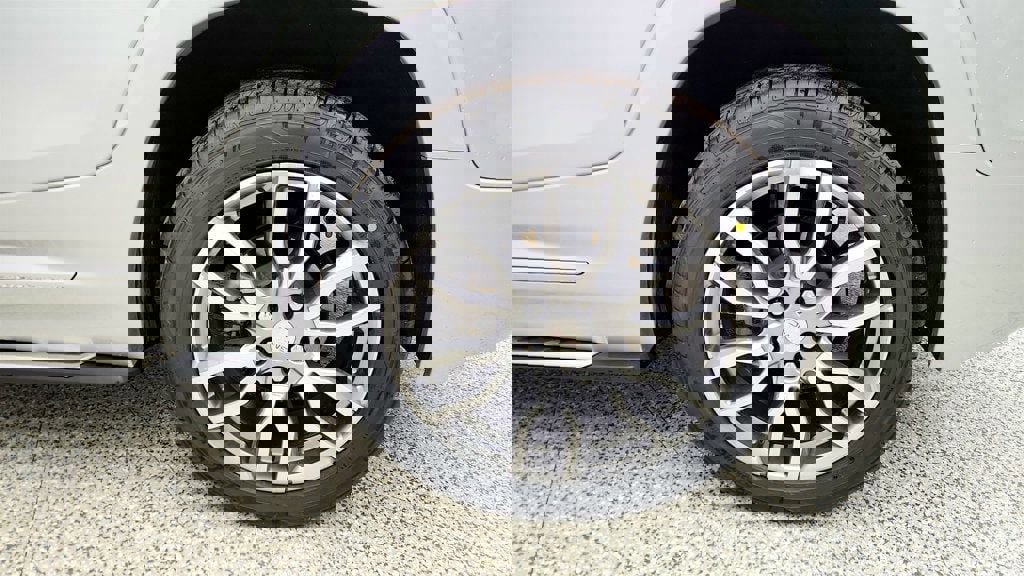 Used 2022 GMC Terrain Denali w/ LPO, Floor Liner Package image 9