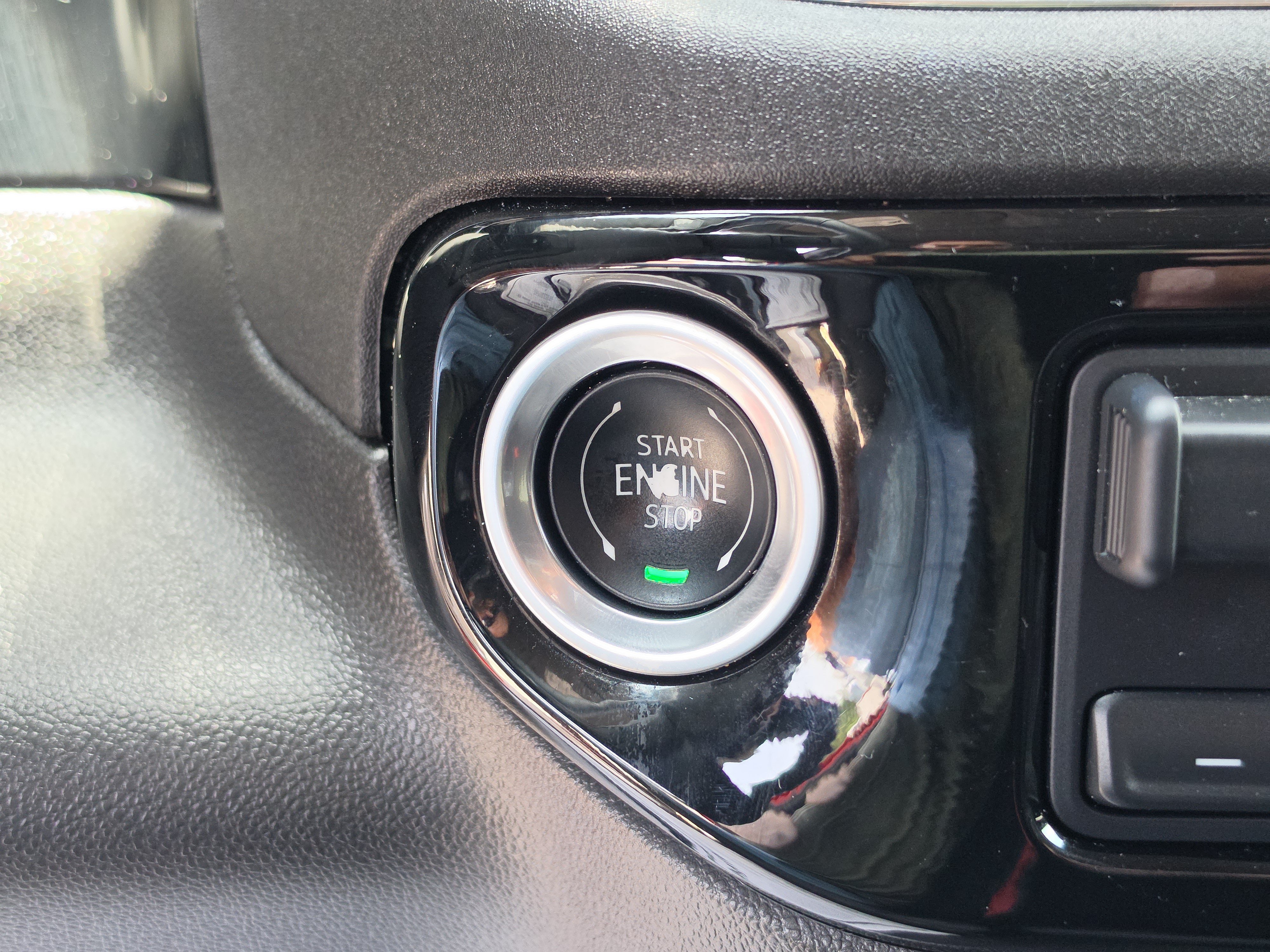 Certified 2024 GMC Sierra 1500 Elevation RWD image 37