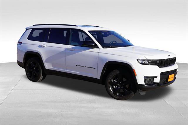 Certified 2023 Jeep Grand Cherokee L Laredo AWD/4WD image 2