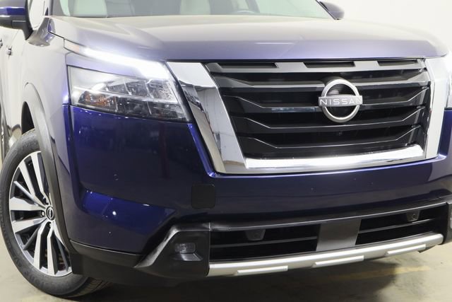 Used 2022 Nissan Pathfinder Platinum w/ Cargo Package FWD image 46