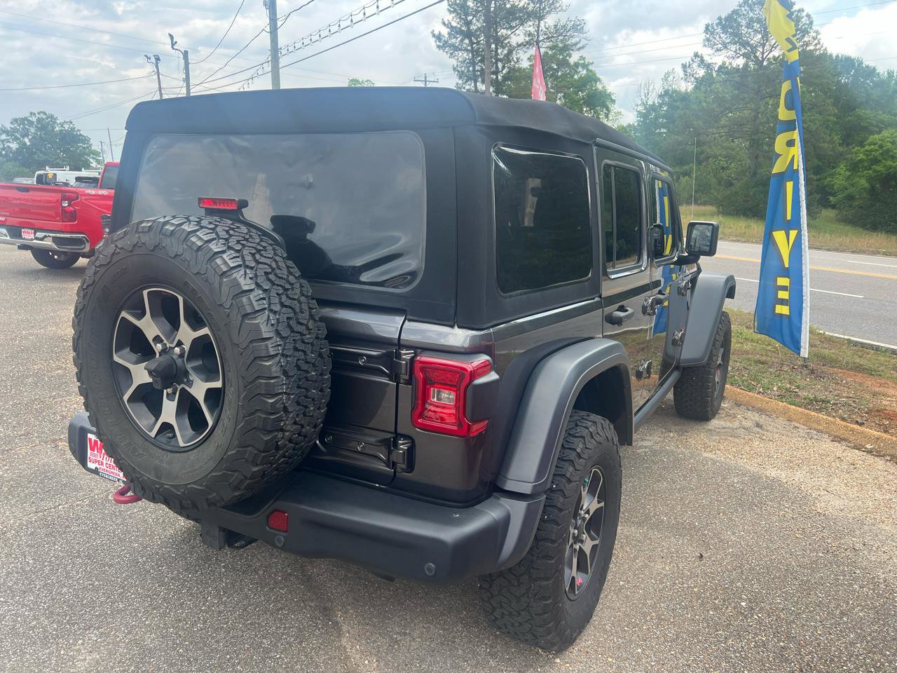 Used 2018 Jeep Wrangler Unlimited Rubicon AWD/4WD image 4