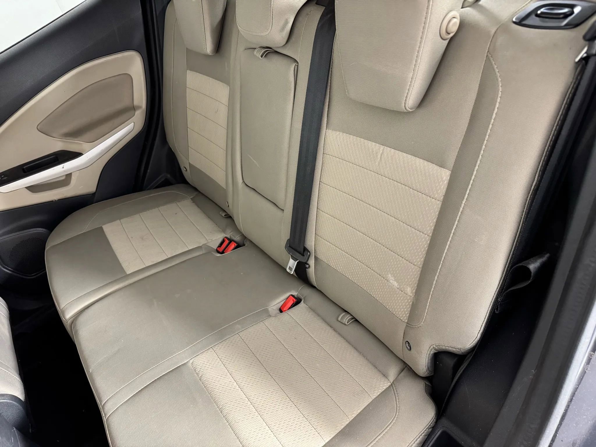 Used 2021 Ford EcoSport S image 31